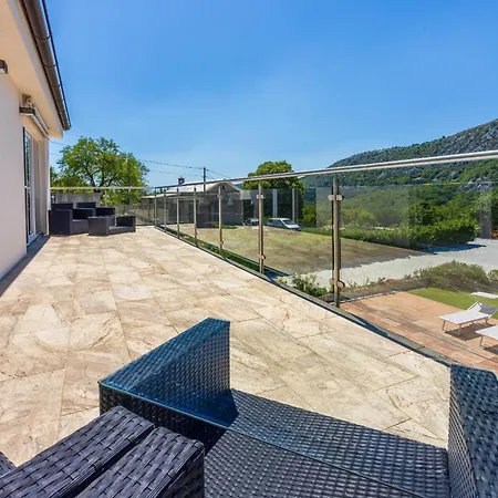 Villa Monte Adria