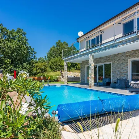 Villa Monte Adria