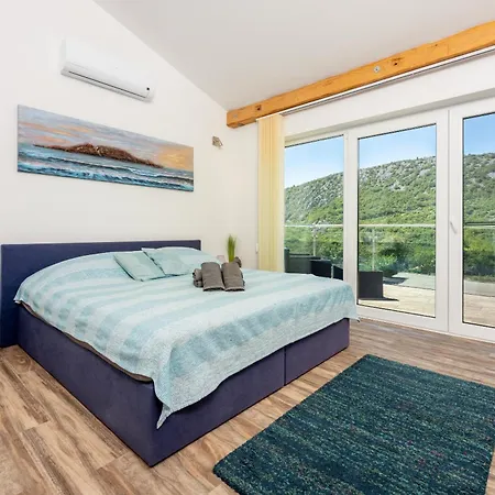 Monte Adria Брибир