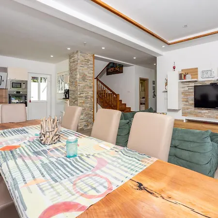 Monte Adria Вилла Брибир