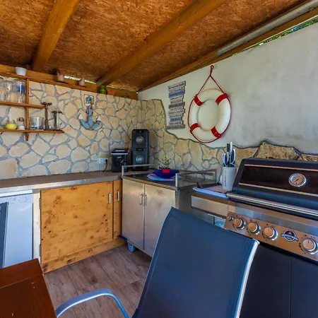 Villa Monte Adria *