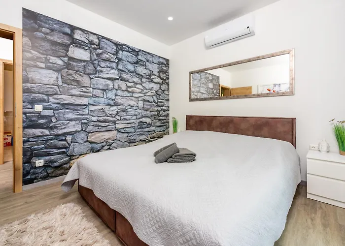 Villa Monte Adria *