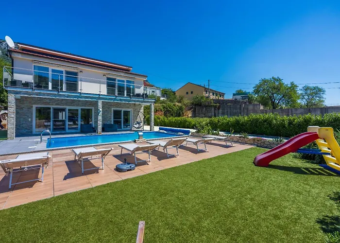 Villa Monte Adria *