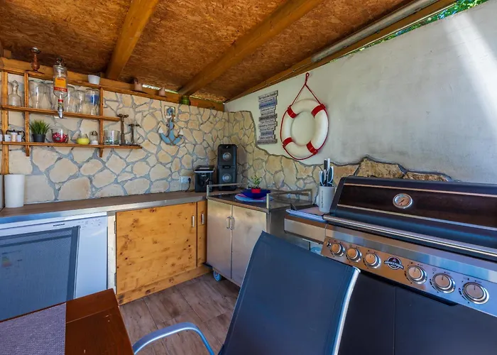 Villa Monte Adria *