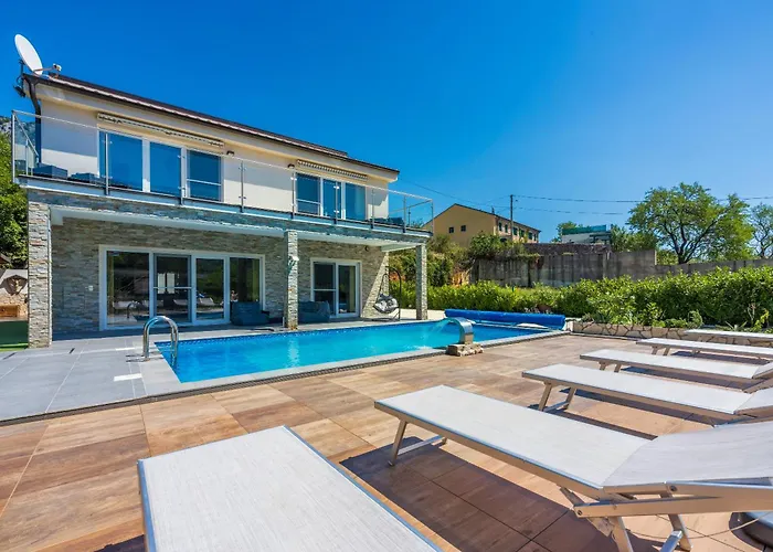 Monte Adria Villa *